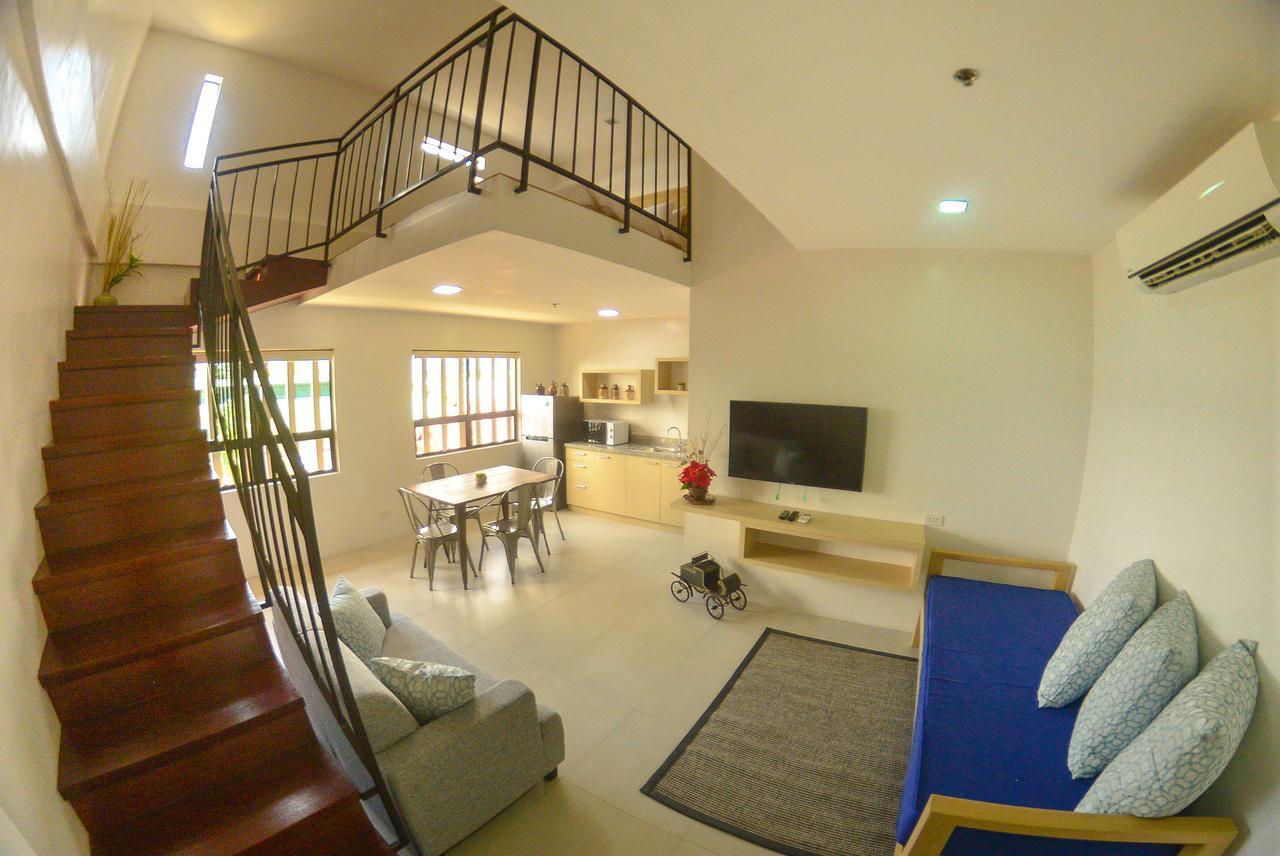 Felix Residences Cebu Stadt Exterior foto