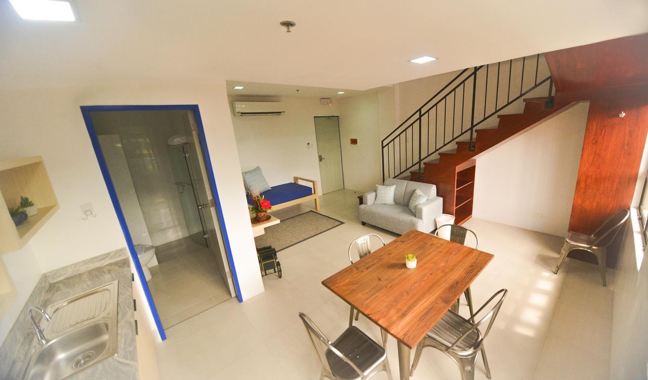 Felix Residences Cebu Stadt Exterior foto